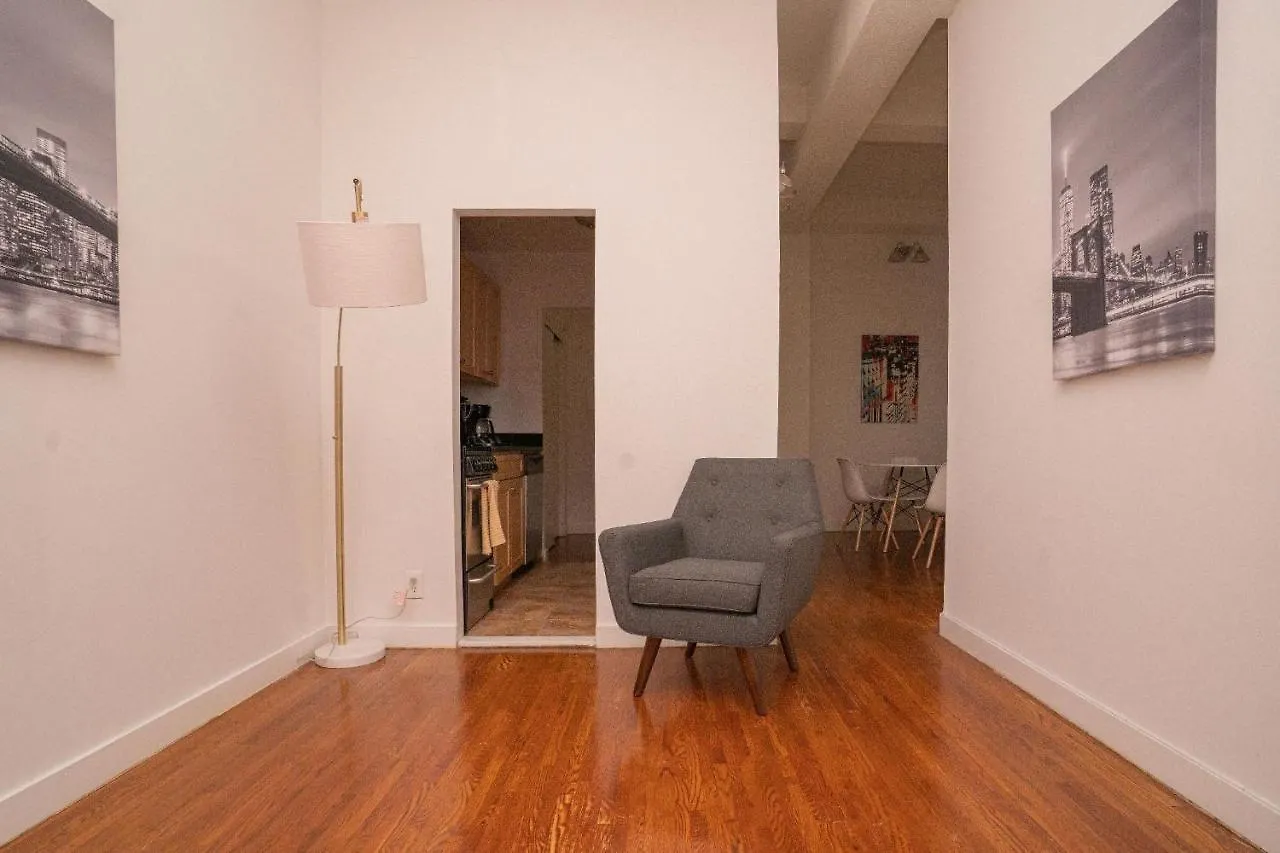 Near Empire State 30 Day Rentals New York Apartment