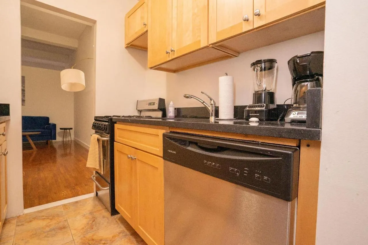 Near Empire State 30 Day Rentals New York Apartment